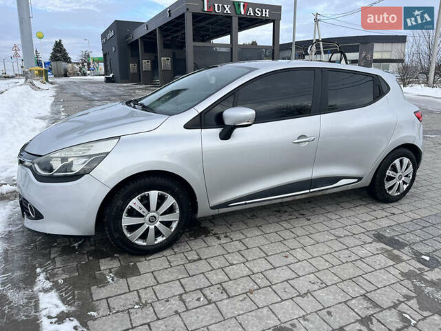 Серый Рено Клио, объемом двигателя 1.5 л и пробегом 310 тыс. км за 6800 $, фото 1 на Automoto.ua