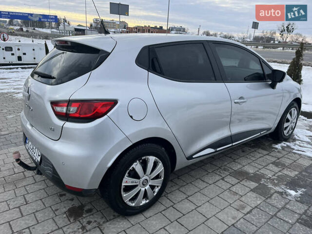 Серый Рено Клио, объемом двигателя 1.5 л и пробегом 310 тыс. км за 6800 $, фото 4 на Automoto.ua