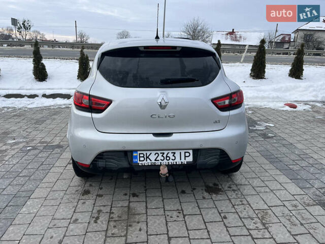 Серый Рено Клио, объемом двигателя 1.5 л и пробегом 310 тыс. км за 6800 $, фото 3 на Automoto.ua