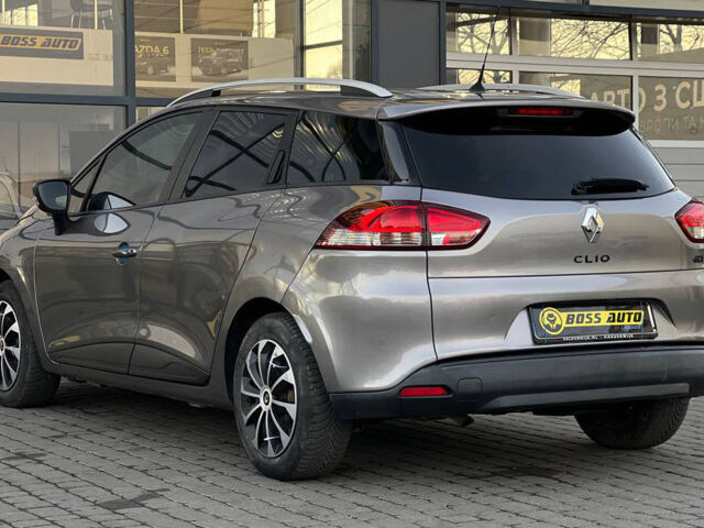 Серый Рено Клио, объемом двигателя 1.5 л и пробегом 180 тыс. км за 7700 $, фото 3 на Automoto.ua