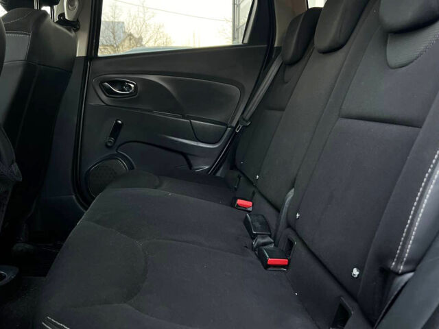 Серый Рено Клио, объемом двигателя 1.5 л и пробегом 180 тыс. км за 7700 $, фото 18 на Automoto.ua