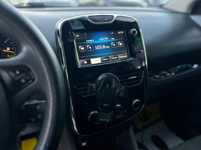 Серый Рено Клио, объемом двигателя 1.5 л и пробегом 180 тыс. км за 7700 $, фото 13 на Automoto.ua