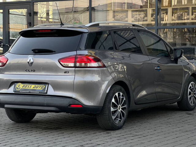 Серый Рено Клио, объемом двигателя 1.5 л и пробегом 180 тыс. км за 7700 $, фото 5 на Automoto.ua