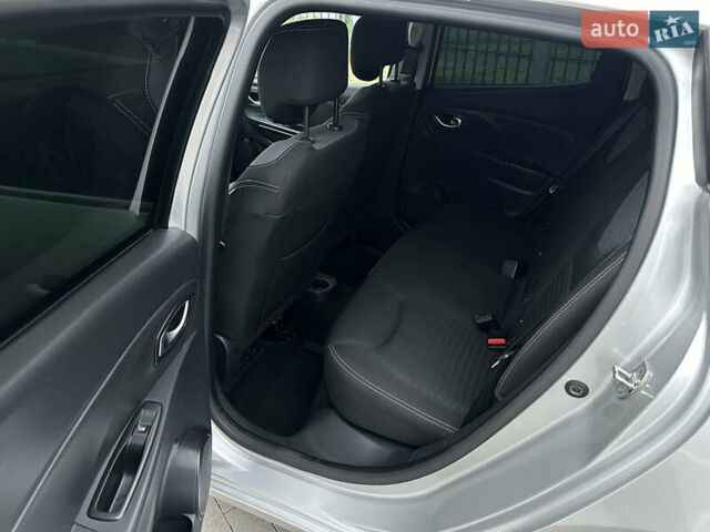 Сірий Рено Кліо, об'ємом двигуна 0.9 л та пробігом 248 тис. км за 6300 $, фото 14 на Automoto.ua
