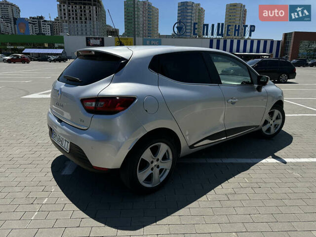 Сірий Рено Кліо, об'ємом двигуна 0.9 л та пробігом 248 тис. км за 6300 $, фото 4 на Automoto.ua