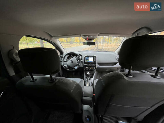Рено Клио 2015 в Буче на Automoto.ua Серый Рено Клио, объемом двигателя 1.46 л и пробегом 218 тыс. км за 7700 $, фото 12 на Automoto.ua