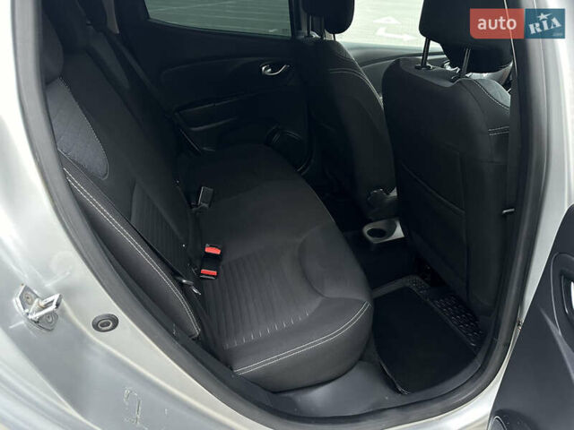 Сірий Рено Кліо, об'ємом двигуна 0.9 л та пробігом 248 тис. км за 6300 $, фото 12 на Automoto.ua