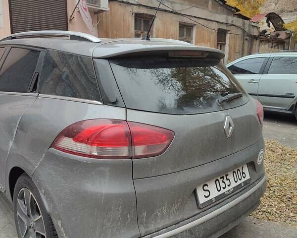 Серый Рено Клио, объемом двигателя 1.46 л и пробегом 134 тыс. км за 6500 $, фото 3 на Automoto.ua