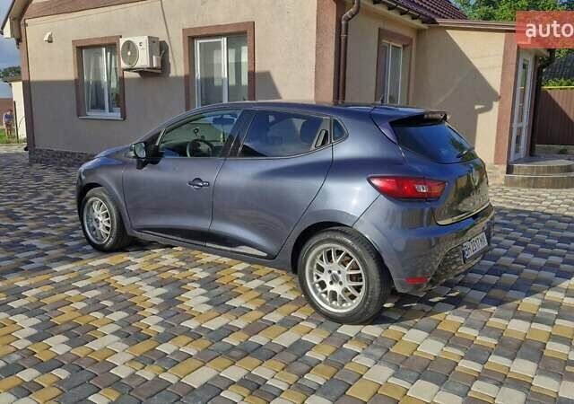 Серый Рено Клио, объемом двигателя 1.5 л и пробегом 60 тыс. км за 9300 $, фото 12 на Automoto.ua