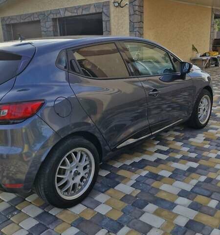 Серый Рено Клио, объемом двигателя 1.5 л и пробегом 60 тыс. км за 9300 $, фото 7 на Automoto.ua