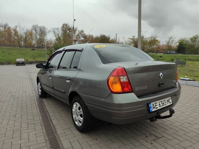 Серый Рено Клио, объемом двигателя 1.4 л и пробегом 250 тыс. км за 3100 $, фото 1 на Automoto.ua