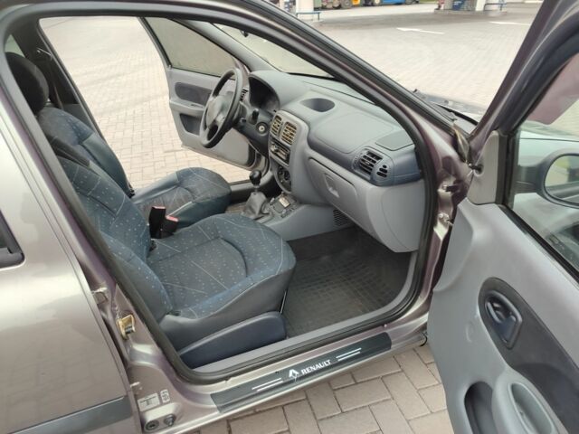 Серый Рено Клио, объемом двигателя 1.4 л и пробегом 250 тыс. км за 3100 $, фото 7 на Automoto.ua