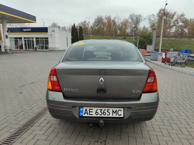 Серый Рено Клио, объемом двигателя 1.4 л и пробегом 250 тыс. км за 3100 $, фото 4 на Automoto.ua