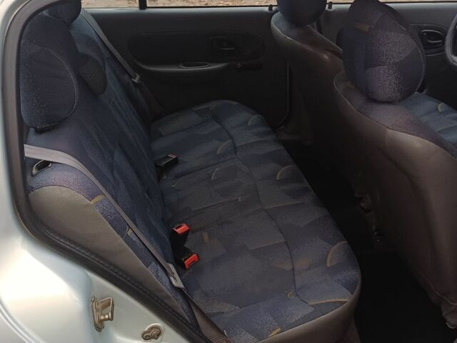 Серый Рено Клио, объемом двигателя 1.4 л и пробегом 266 тыс. км за 2700 $, фото 6 на Automoto.ua