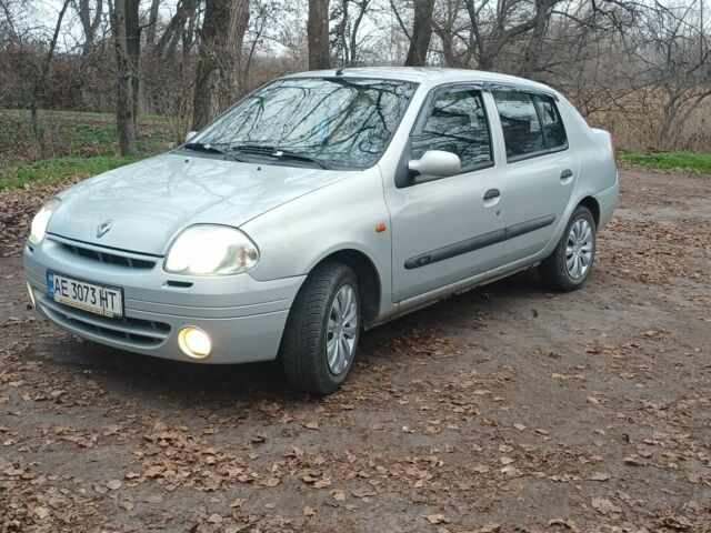 Серый Рено Клио, объемом двигателя 1.4 л и пробегом 266 тыс. км за 2700 $, фото 1 на Automoto.ua