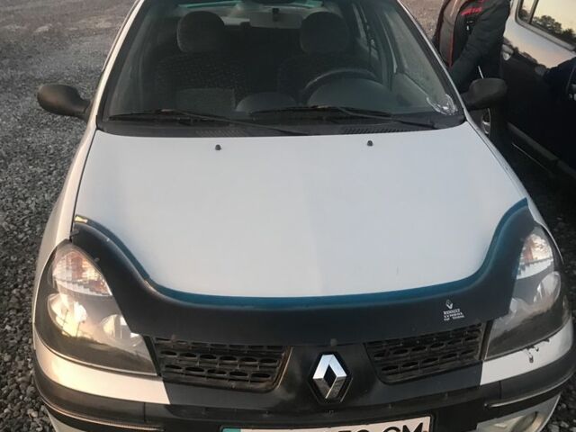 Серый Рено Клио, объемом двигателя 0 л и пробегом 150 тыс. км за 2650 $, фото 1 на Automoto.ua