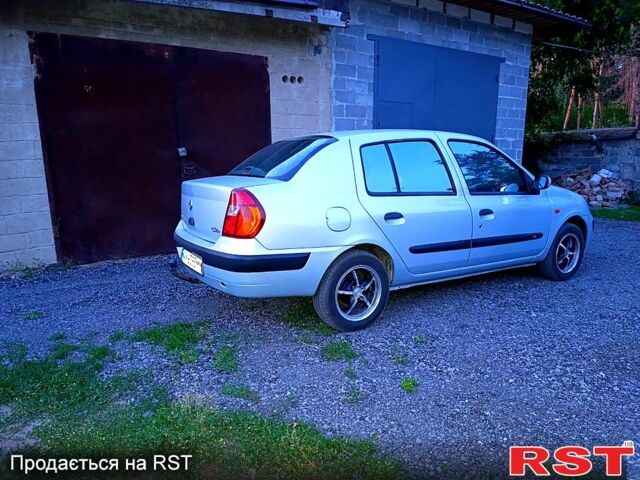 Серый Рено Клио, объемом двигателя 1.4 л и пробегом 247 тыс. км за 3200 $, фото 5 на Automoto.ua