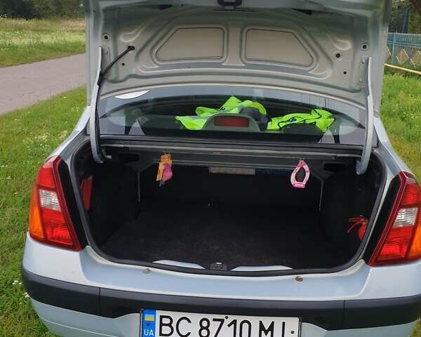 Серый Рено Клио, объемом двигателя 1.39 л и пробегом 315 тыс. км за 2300 $, фото 25 на Automoto.ua