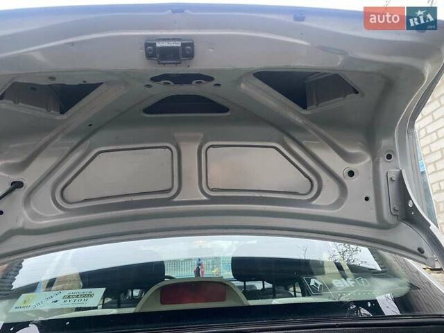 Сірий Рено Кліо, об'ємом двигуна 0 л та пробігом 214 тис. км за 2400 $, фото 11 на Automoto.ua