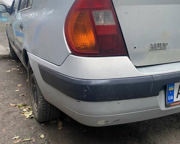 Сірий Рено Кліо, об'ємом двигуна 0 л та пробігом 214 тис. км за 2400 $, фото 2 на Automoto.ua