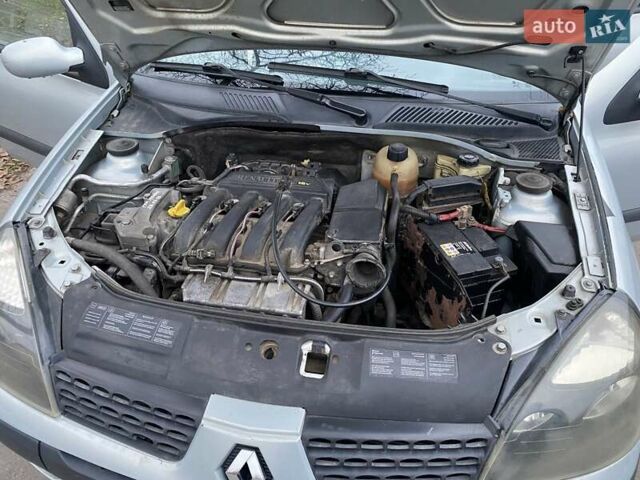Сірий Рено Кліо, об'ємом двигуна 0 л та пробігом 214 тис. км за 2400 $, фото 28 на Automoto.ua