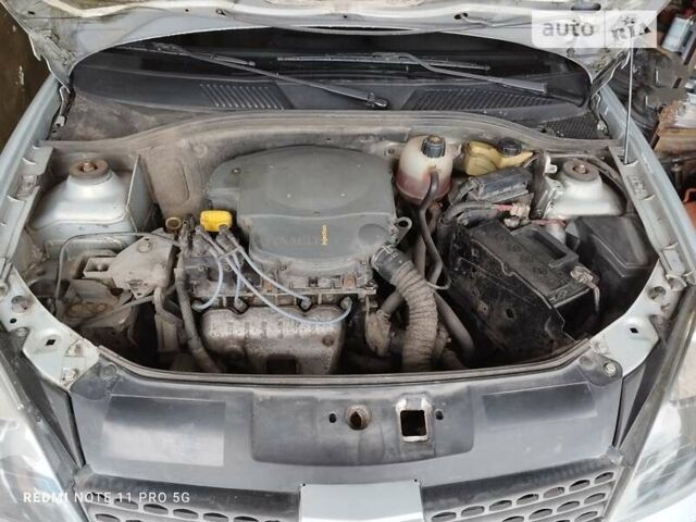 Сірий Рено Кліо, об'ємом двигуна 1.4 л та пробігом 197 тис. км за 3400 $, фото 9 на Automoto.ua