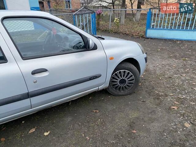 Сірий Рено Кліо, об'ємом двигуна 0 л та пробігом 214 тис. км за 2400 $, фото 32 на Automoto.ua