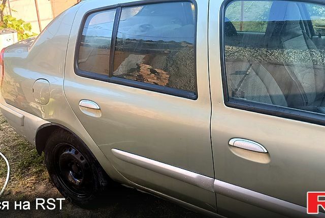 Серый Рено Клио, объемом двигателя 1.4 л и пробегом 0 тыс. км за 2700 $, фото 5 на Automoto.ua