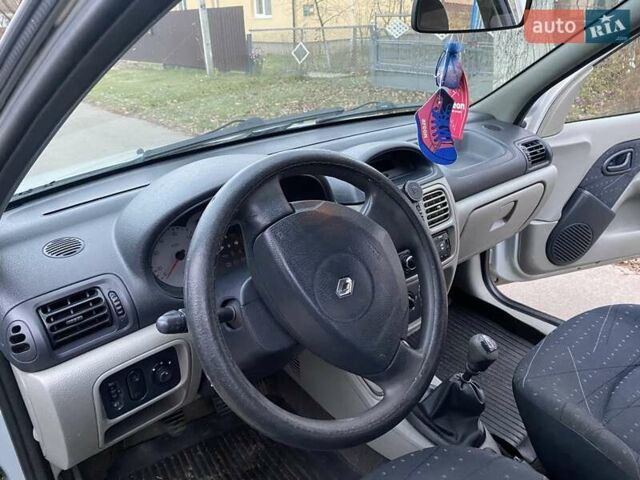 Сірий Рено Кліо, об'ємом двигуна 0 л та пробігом 214 тис. км за 2400 $, фото 25 на Automoto.ua