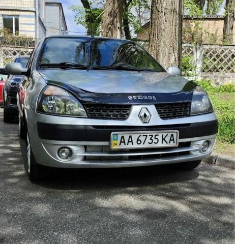 Серый Рено Клио, объемом двигателя 1.4 л и пробегом 219 тыс. км за 3100 $, фото 1 на Automoto.ua