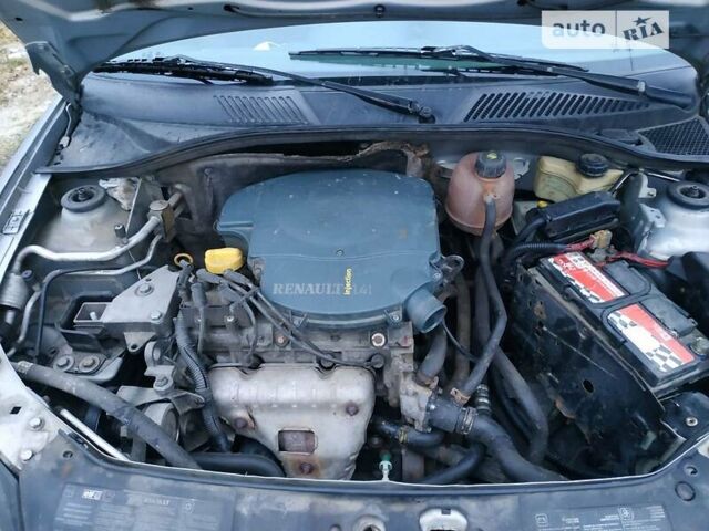 Сірий Рено Кліо, об'ємом двигуна 0 л та пробігом 300 тис. км за 2400 $, фото 4 на Automoto.ua