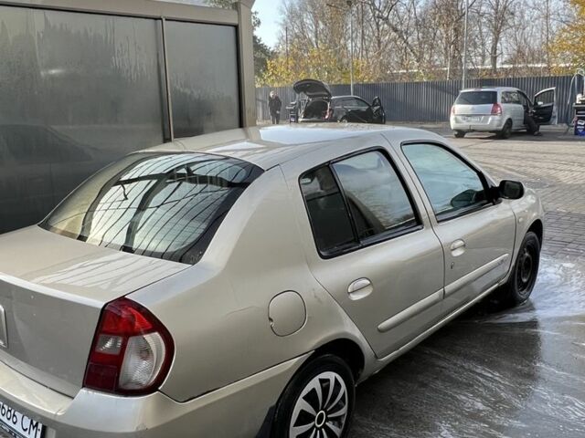 Серый Рено Клио, объемом двигателя 1.4 л и пробегом 236 тыс. км за 1800 $, фото 5 на Automoto.ua