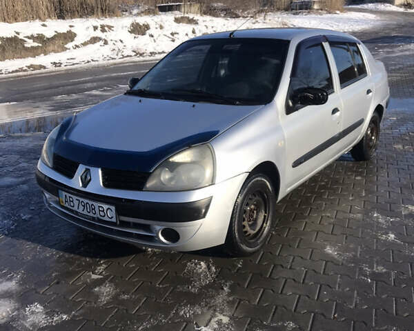 Серый Рено Клио, объемом двигателя 1.39 л и пробегом 240 тыс. км за 3300 $, фото 2 на Automoto.ua