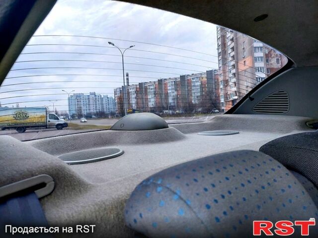 Серый Рено Клио, объемом двигателя 1.4 л и пробегом 283 тыс. км за 3300 $, фото 9 на Automoto.ua