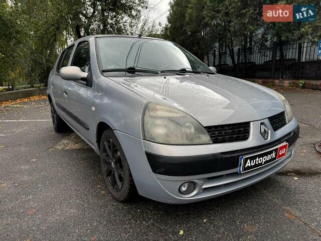 Серый Рено Клио, объемом двигателя 1.4 л и пробегом 207 тыс. км за 3490 $, фото 2 на Automoto.ua