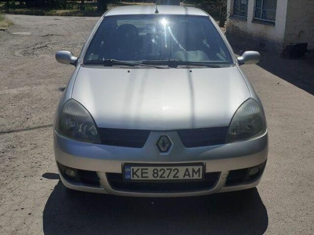 Серый Рено Клио, объемом двигателя 1.4 л и пробегом 200 тыс. км за 4600 $, фото 6 на Automoto.ua