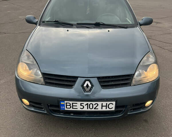 Серый Рено Клио, объемом двигателя 1.39 л и пробегом 300 тыс. км за 2900 $, фото 3 на Automoto.ua