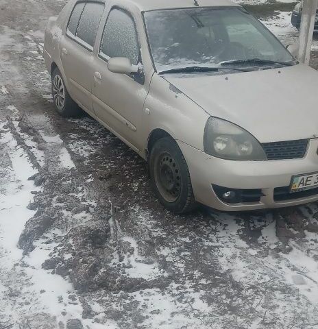 Серый Рено Клио, объемом двигателя 1.4 л и пробегом 241 тыс. км за 1900 $, фото 2 на Automoto.ua