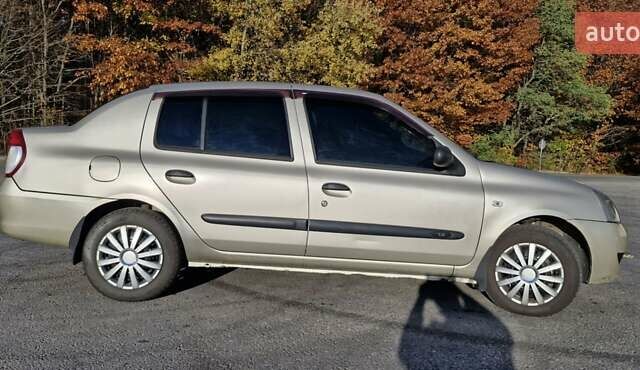 Серый Рено Клио, объемом двигателя 1.39 л и пробегом 142 тыс. км за 3150 $, фото 2 на Automoto.ua