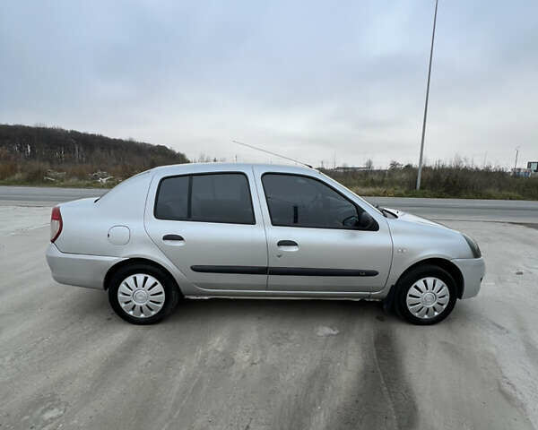 Серый Рено Клио, объемом двигателя 1.39 л и пробегом 260 тыс. км за 3300 $, фото 3 на Automoto.ua