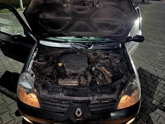 Серый Рено Клио, объемом двигателя 1.4 л и пробегом 291 тыс. км за 2870 $, фото 23 на Automoto.ua