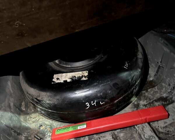 Сірий Рено Кліо, об'ємом двигуна 1.4 л та пробігом 291 тис. км за 2870 $, фото 15 на Automoto.ua