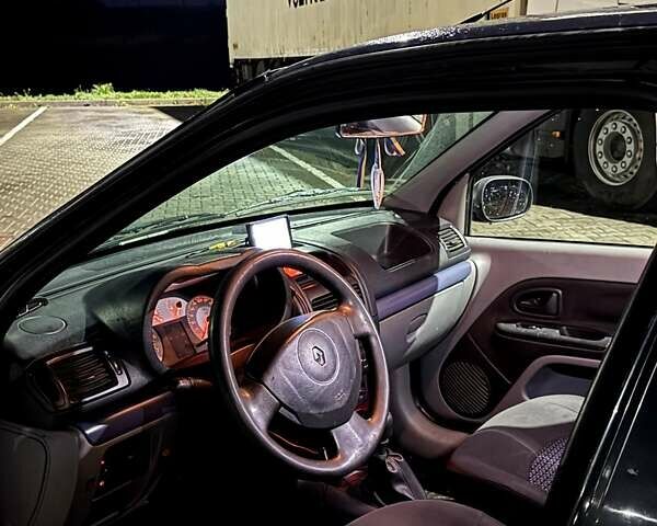 Сірий Рено Кліо, об'ємом двигуна 1.4 л та пробігом 291 тис. км за 2870 $, фото 11 на Automoto.ua