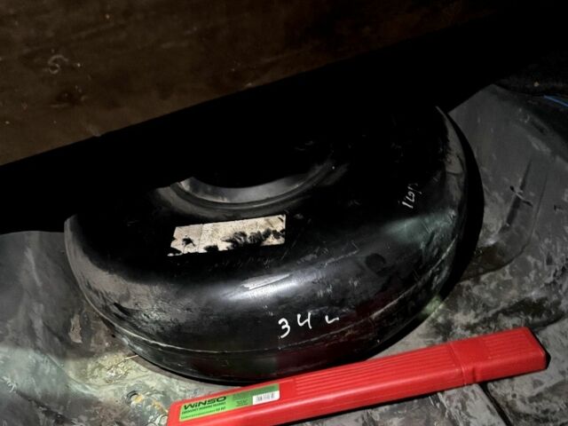 Серый Рено Клио, объемом двигателя 1.4 л и пробегом 291 тыс. км за 2870 $, фото 18 на Automoto.ua