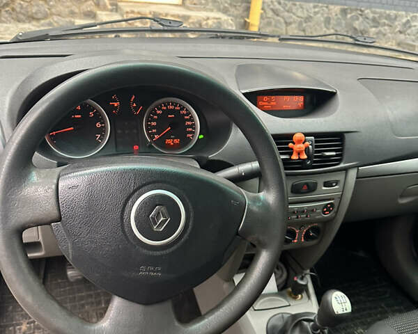 Серый Рено Клио, объемом двигателя 1.39 л и пробегом 202 тыс. км за 4400 $, фото 10 на Automoto.ua