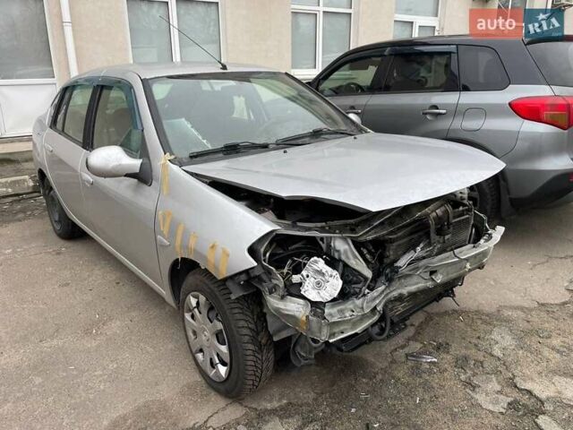 Серый Рено Клио, объемом двигателя 1.39 л и пробегом 168 тыс. км за 2500 $, фото 5 на Automoto.ua