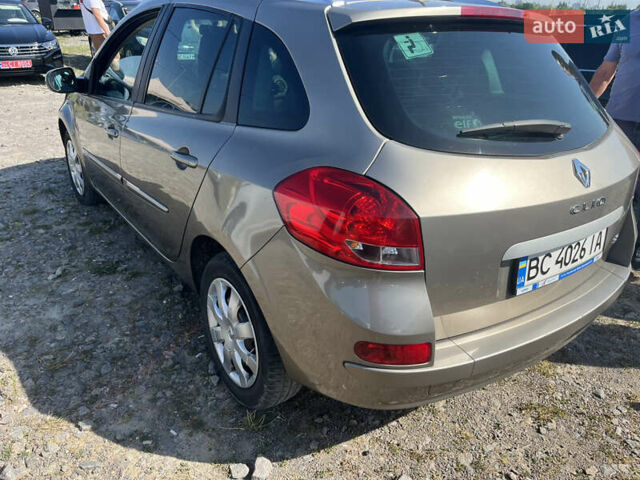Серый Рено Клио, объемом двигателя 1.5 л и пробегом 161 тыс. км за 6250 $, фото 3 на Automoto.ua