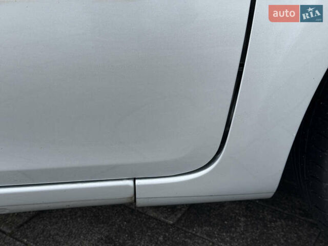 Сірий Рено Кліо, об'ємом двигуна 1.6 л та пробігом 102 тис. км за 7200 $, фото 19 на Automoto.ua