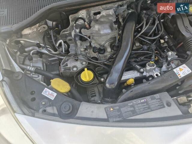 Сірий Рено Кліо, об'ємом двигуна 1.15 л та пробігом 237 тис. км за 4150 $, фото 7 на Automoto.ua