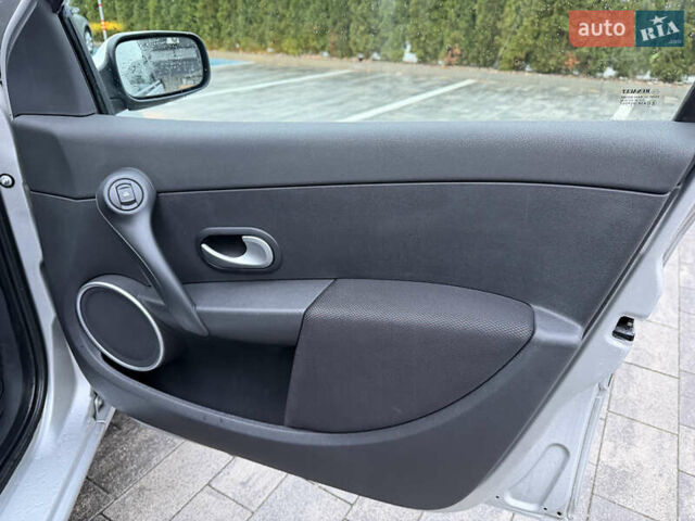 Сірий Рено Кліо, об'ємом двигуна 1.6 л та пробігом 102 тис. км за 7200 $, фото 59 на Automoto.ua